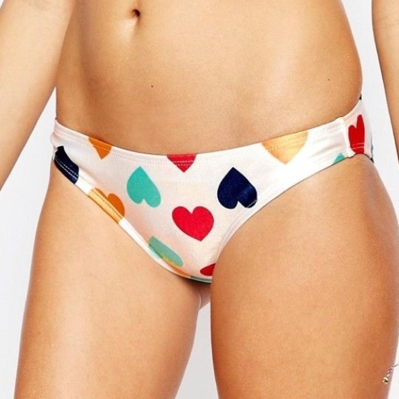 Wildfox Other - WILDFOX Vintage Hearts Hipster Bikini Bottoms, S